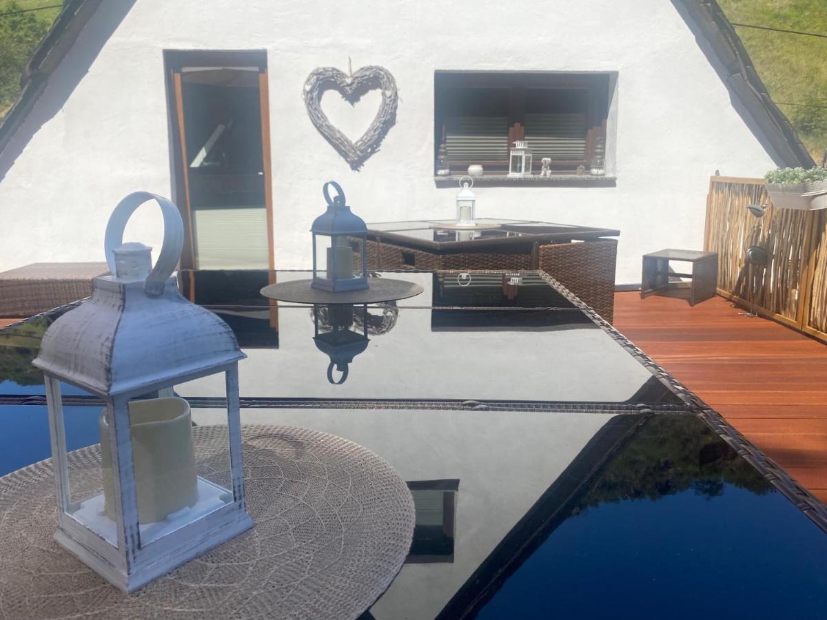 Schoene Ferienwohnung Altes Gebaelk Fachwerkhaus บาคาราค ภายนอก รูปภาพ