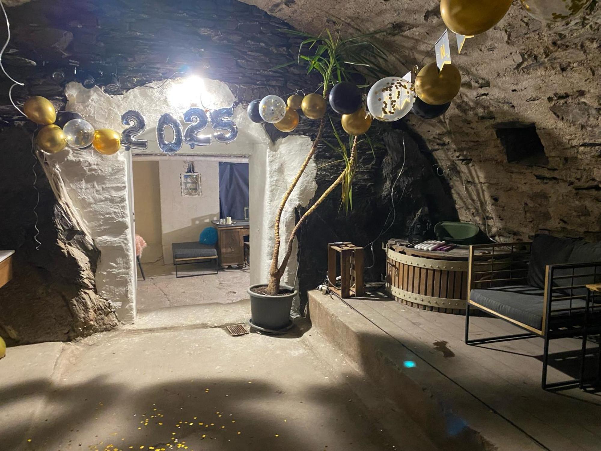 Schoene Ferienwohnung Altes Gebaelk Fachwerkhaus บาคาราค ภายนอก รูปภาพ